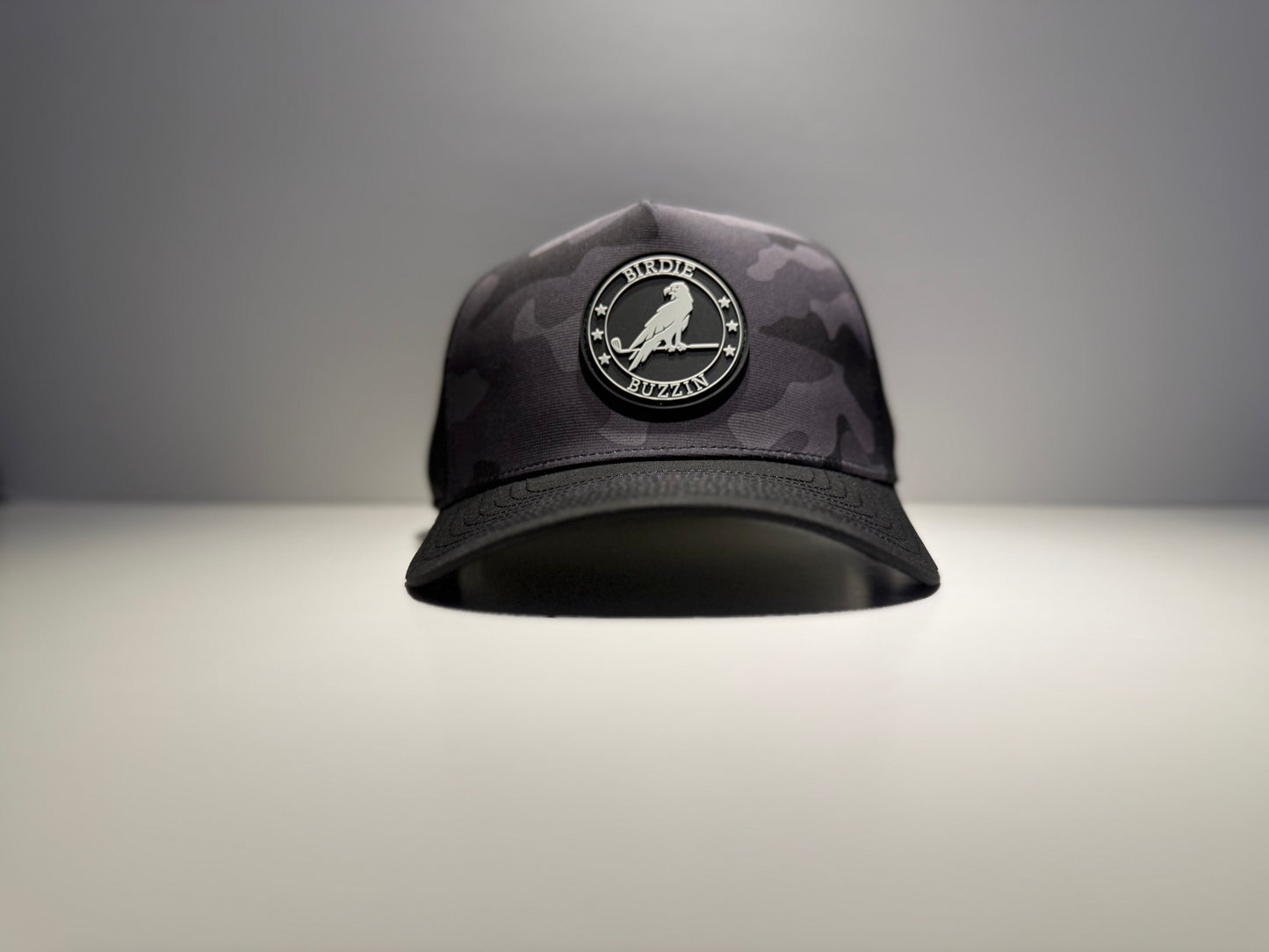 "THE EAGLE" • 5 PANEL • SNAPBACK • BLACK/CAMO