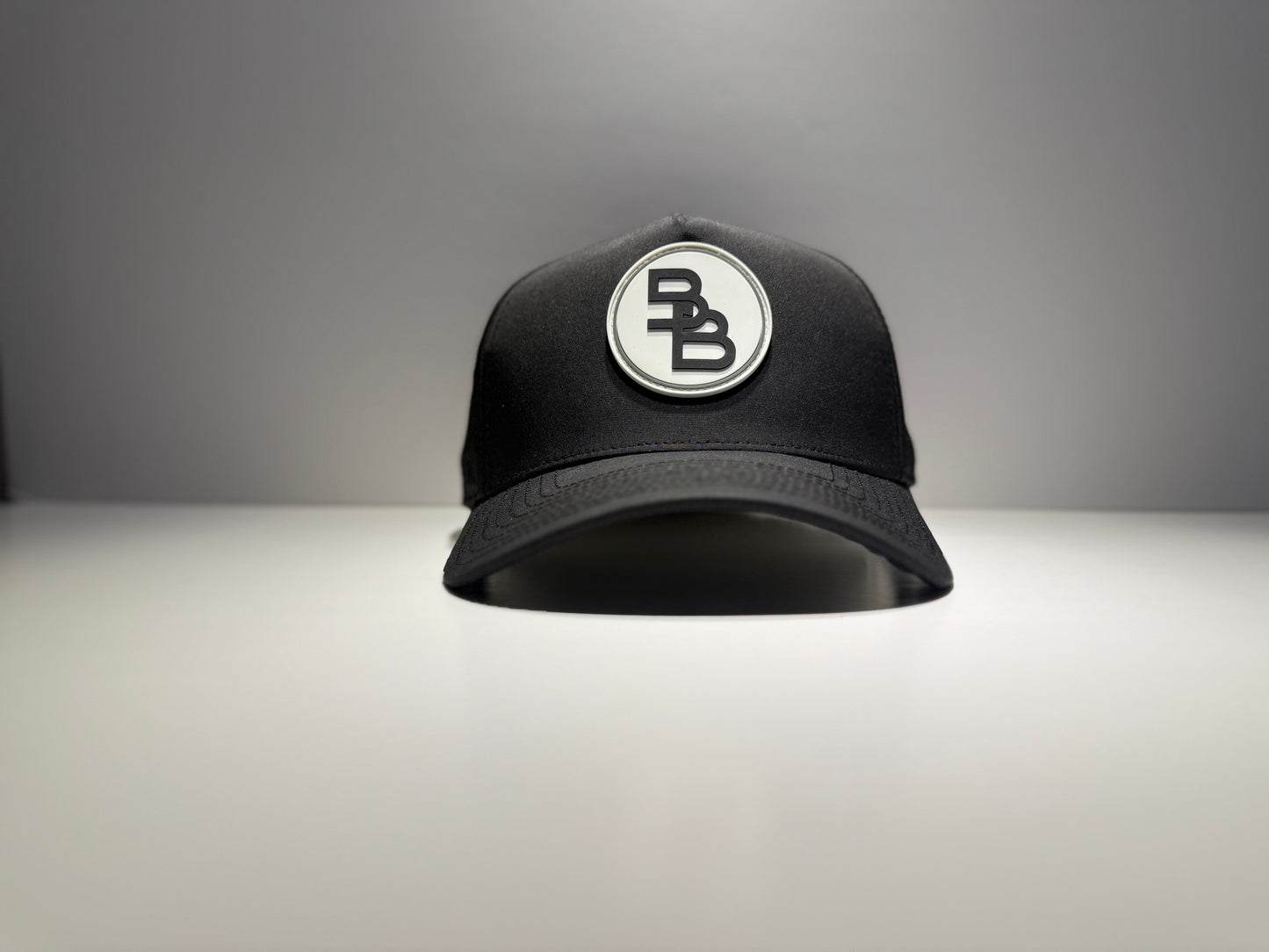 "THE 19th" • 5 PANEL • SNAPBACK • BLACK