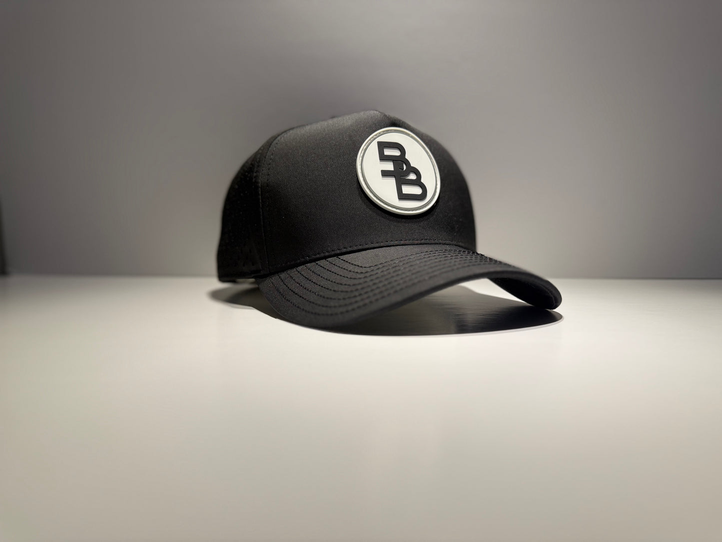 "THE 19th" • 5 PANEL • SNAPBACK • BLACK