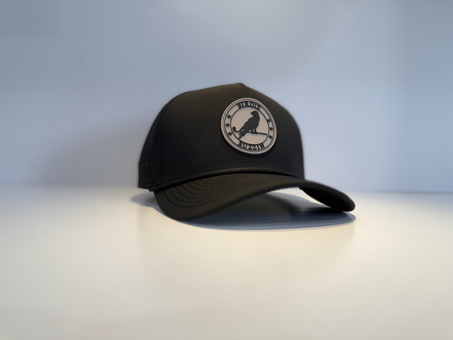 "THE CALI" • 5 PANEL-ROPE • SNAPBACK • BLACK