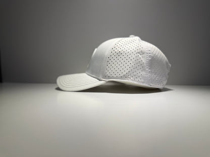 "THE TAILS" • 6 PANEL • SNAPBACK • WHITE