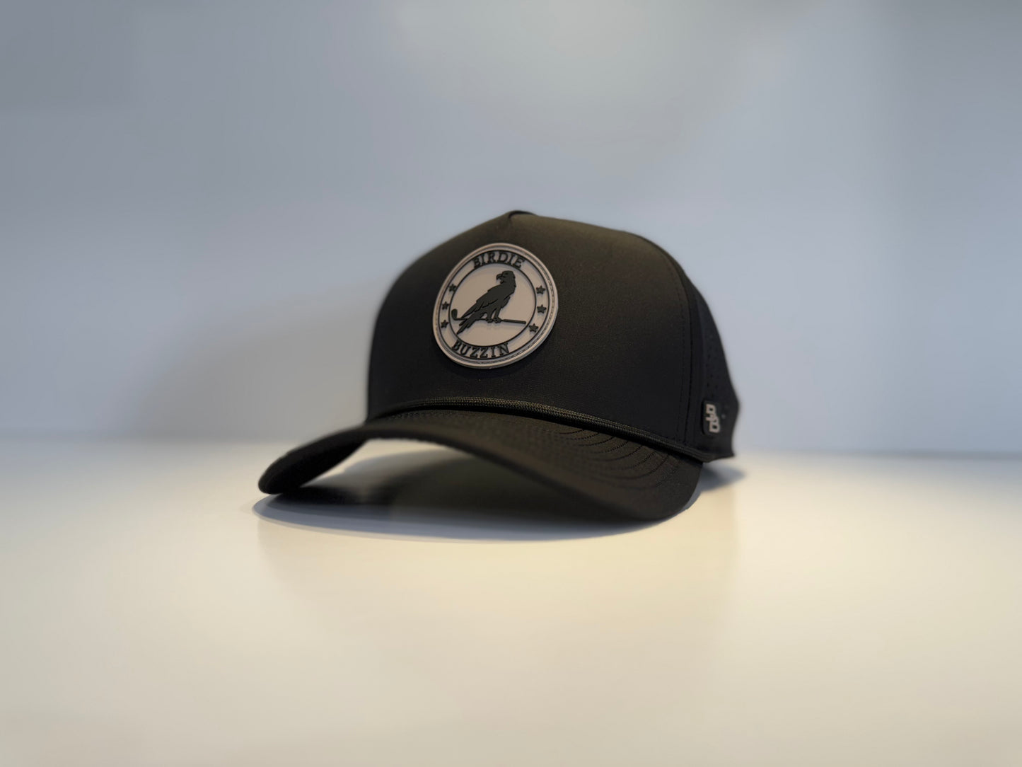 "THE CALI" • 5 PANEL-ROPE • SNAPBACK • BLACK