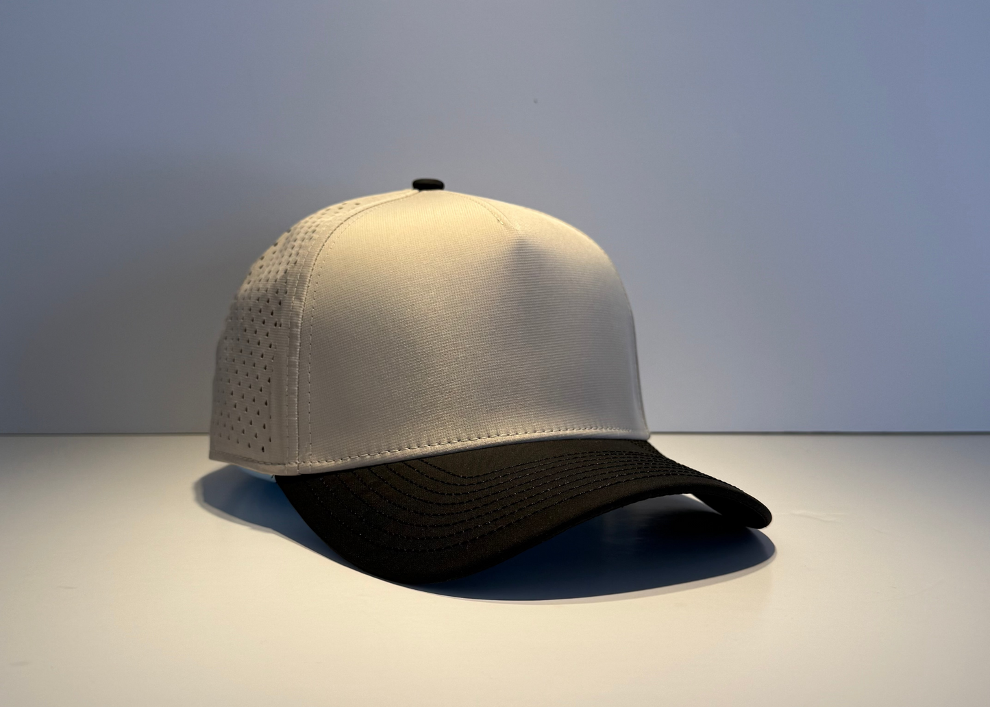 "THE COOPER" • 5 PANEL • SNAPBACK • TAN & BLACK